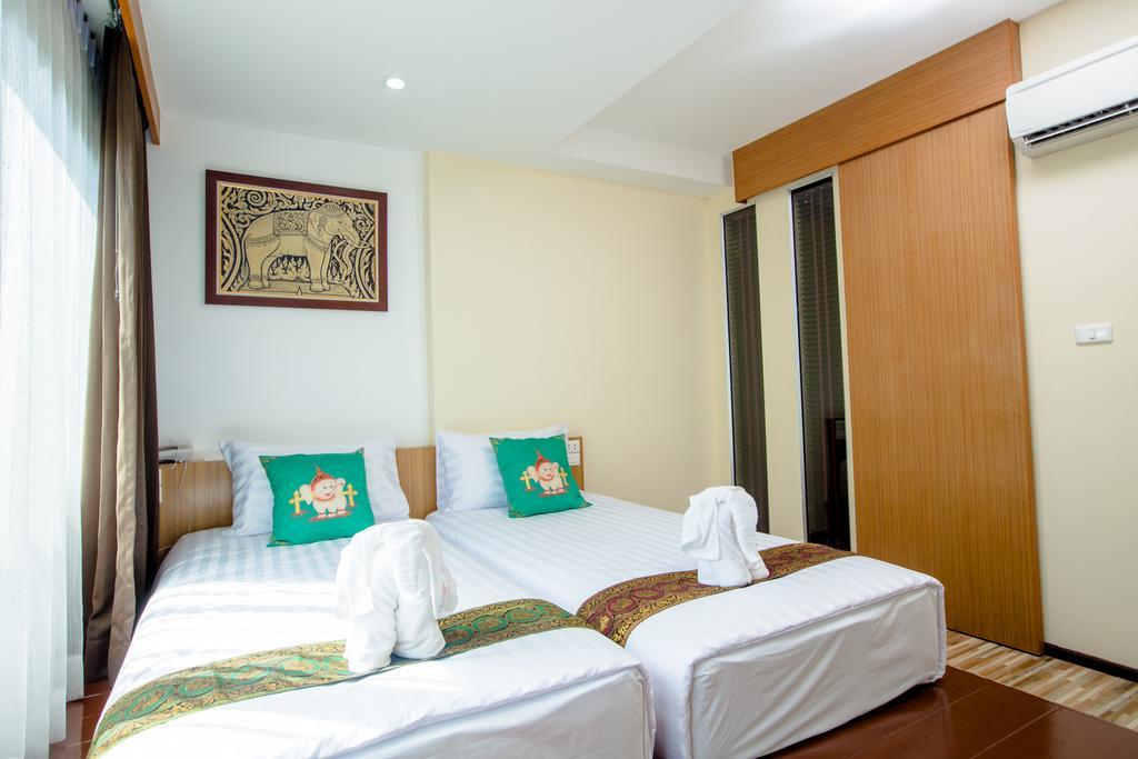 Patong Landmark Hotel Стая снимка